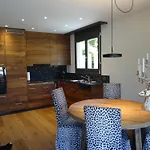 8 By Interhome